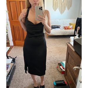 Laundry by Shelli Segal Black Satin Midi Dress